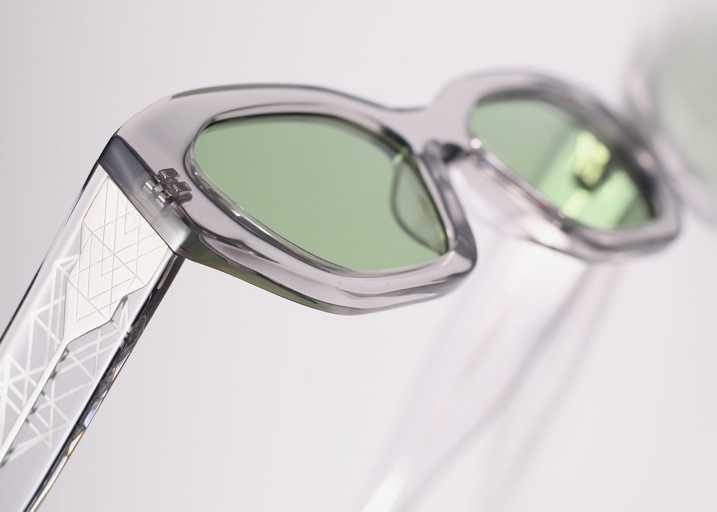 AKILA X SANG BLEU – VANTAGE 3.0 – Light Grey